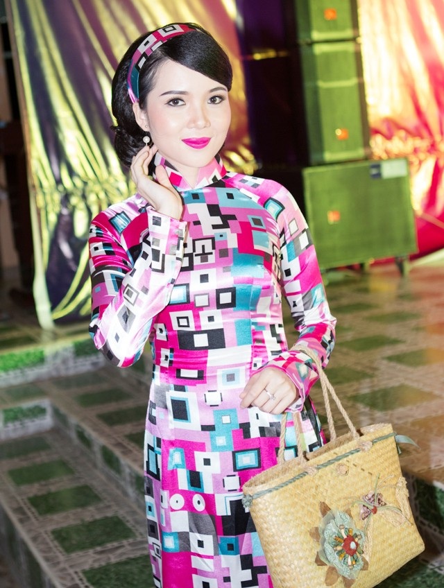 Hoa khôi Huỳnh Thúy Vi gửi lời chúc mừng Ngày Nhà giáo Việt Nam - 4 Hoa khôi Huỳnh Thúy Vi gửi lời chúc mừng Ngày Nhà giáo Việt Nam - 4