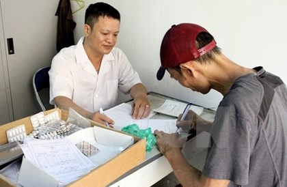 Đề xuất cơ chế bán BHYT đặc thù cho người nhiễm HIV - 1 Đề xuất cơ chế bán BHYT đặc thù cho người nhiễm HIV - 1