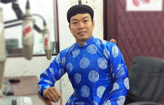 Không chỉ phụ nữ, nam giới cũng nên mặc áo dài! - 1 Diễn giả văn hóa Hồ Nhựt Quang chia sẻ về áo dài xưa và nay