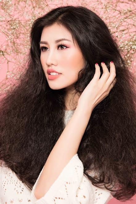 Hoa hậu Du lịch quốc tế ngọt ngào đón Valentine - 1 Hoa hậu Du lịch quốc tế Emily Hồng Nhung.