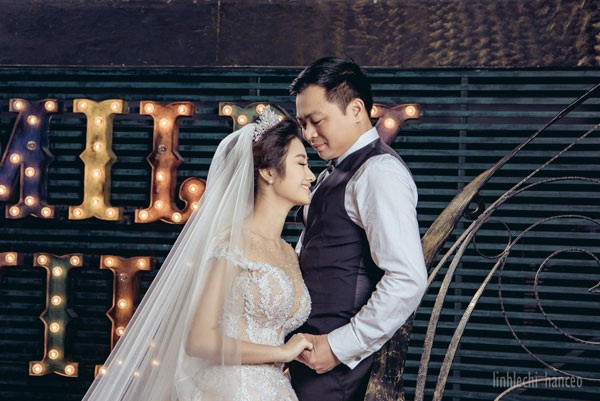 Ngắm ảnh cưới đẹp lộng lẫy của Hoa hậu Thu Ngân - 8 Ngắm ảnh cưới đẹp lộng lẫy của Hoa hậu Thu Ngân - 8