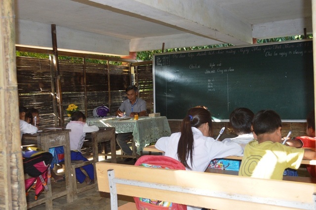 Quảng Trị: Niềm vui, nỗi lo trước ngày khai giảng năm học mới - 3 Một số đơn vị còn khó khăn phải mượn phòng học tạm tại nhà văn hóa cộng đồng