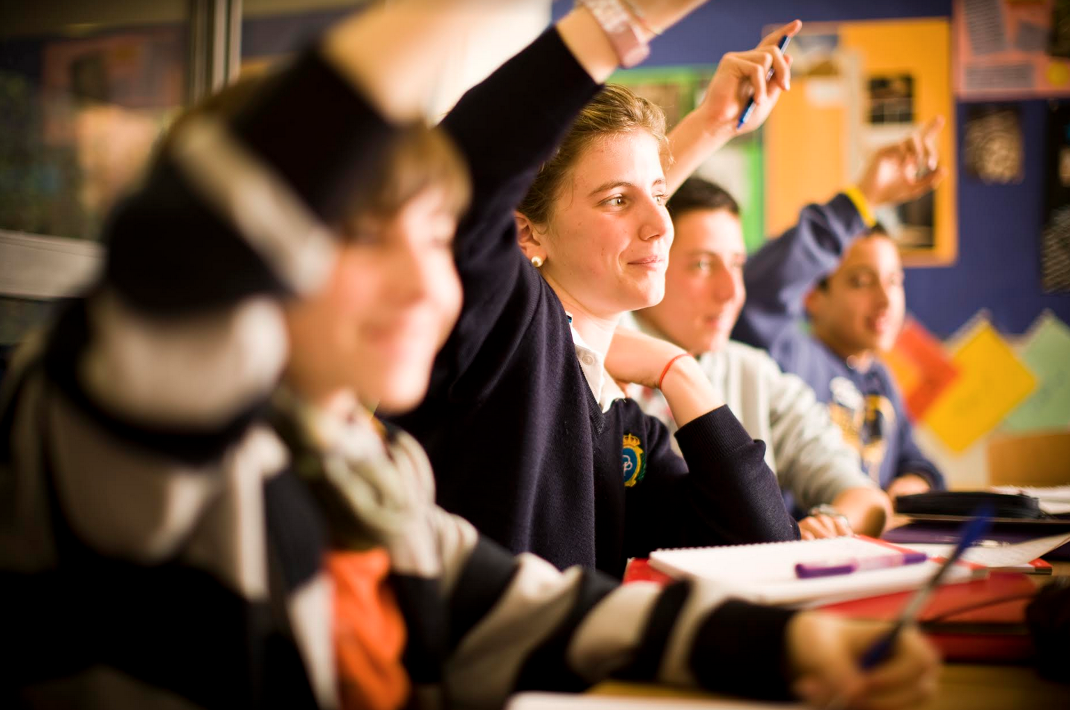 Secondary school pupils. Старшая школа в Британии. Образование в Англии. Образование в Великобритан. Школьное образование в Великобритании.