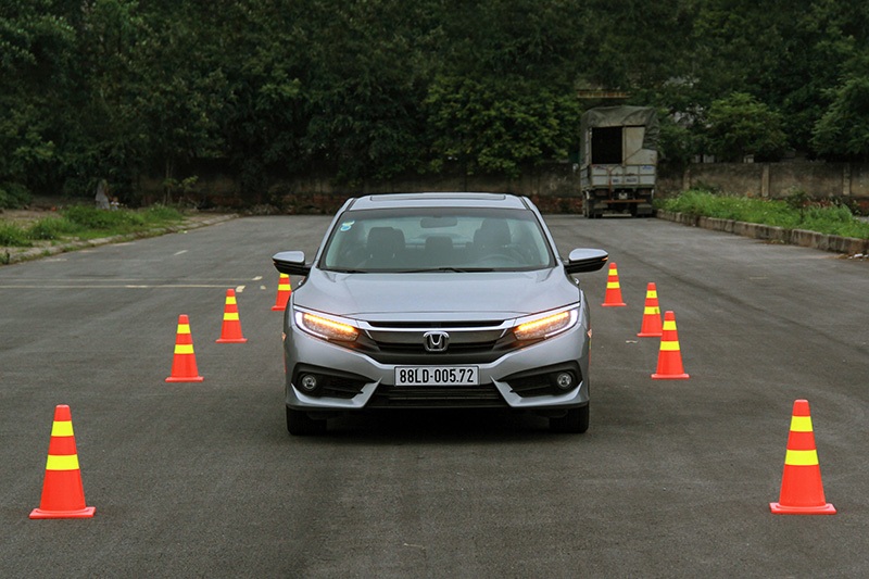 Honda Civic mới - Gia nhập cuộc chơi tăng áp - 2 Honda Civic mới - Gia nhập cuộc chơi tăng áp - 2