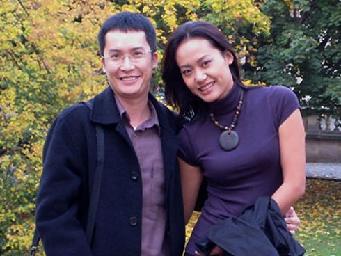Đạo diễn Hồng Ánh: “Tình yêu không khó khăn, người ta sẽ không trân quý” - 4 Đạo diễn Hồng Ánh và chồng