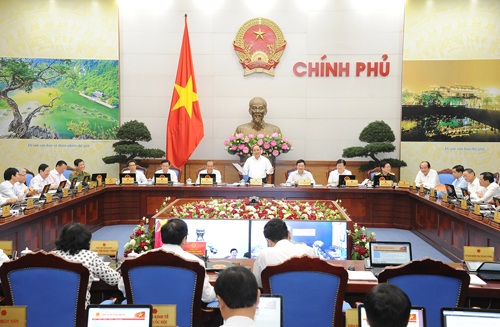 Chính phủ nhận lỗi về sai phạm trong bổ nhiệm cán bộ - 1 Phiên họp giữa năm của Chính phủ diễn ra trọn ngày 3/7.