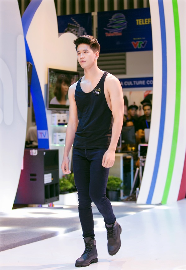 Casting Hot Face 2017 tại Sài Gòn - Náo động không gian triển lãm Telefilm - 10