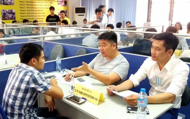 Dừng tuyển lao động ở 58 địa phương, cơ quan nhân lực Hàn Quốc nói gì? - 1
Phiên GDVL dành cho lao động VN hồi hương từ Hàn Quốc, tổ chức hôm 16/5 tại TT DVVL Hà Nội.