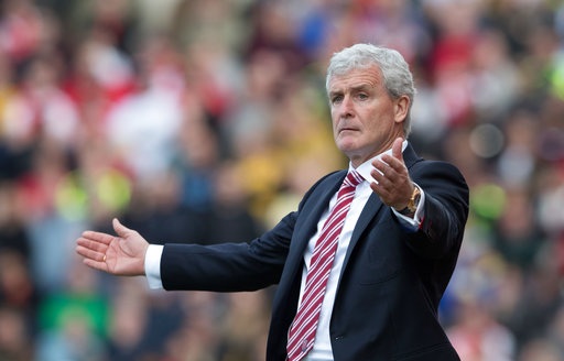 Stoke 1-4 Arsenal: Cú đúp của Giroud - 2
Sự thất vọng của Mark Hughes trước màn trình diễn của học trò