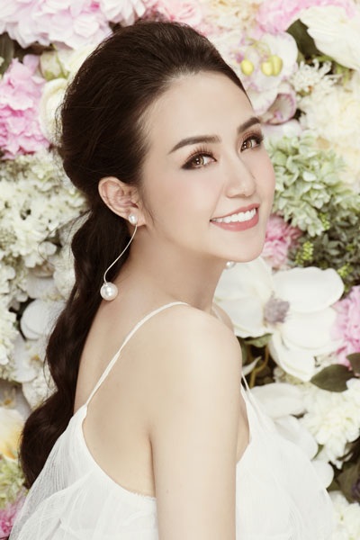 Hương Baby và Hạnh Sino thân thiết như chị em sinh đôi - 2 Hương Baby và Hạnh Sino thân thiết như chị em sinh đôi - 2