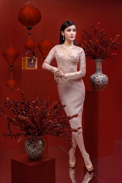 Huyền My tiếp tục phong cách "công chúa" trong năm 2017 - 5 Huyền My tiếp tục phong cách "công chúa" trong năm 2017 - 5