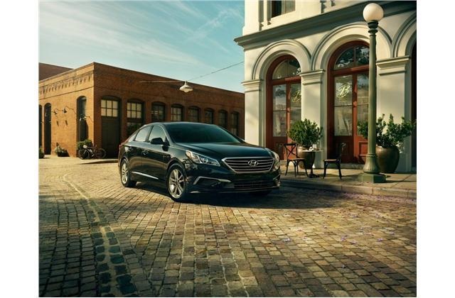 Những mẫu xe "đáng tiền" nhất năm 2017 - 14 Xe du lịch cỡ trung: Hyundai Sonata 2017