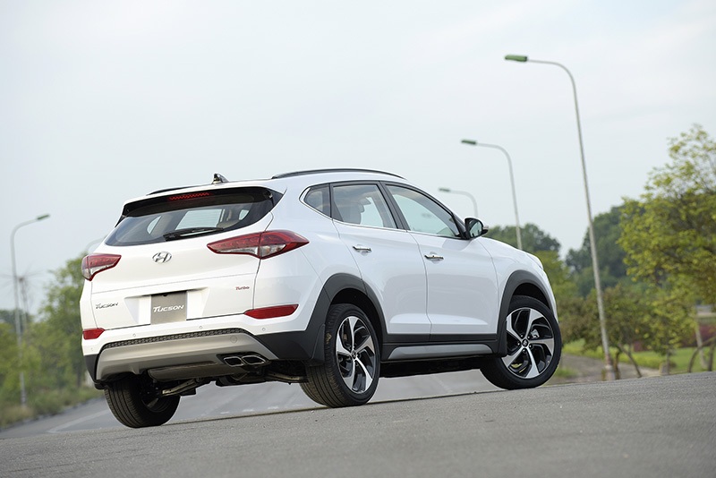 Hyundai Tucson lắp ráp trong nước giá bán từ 815 triệu đồng - 2 Hyundai Tucson lắp ráp trong nước giá bán từ 815 triệu đồng - 2