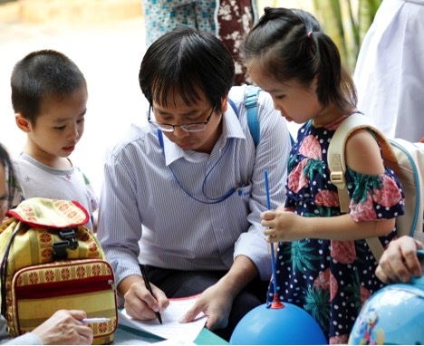 Hàng nghìn mẹ tìm hiểu cách hạn chế sử dụng kháng sinh cho con - 2 Hàng nghìn mẹ tìm hiểu cách hạn chế sử dụng kháng sinh cho con - 2