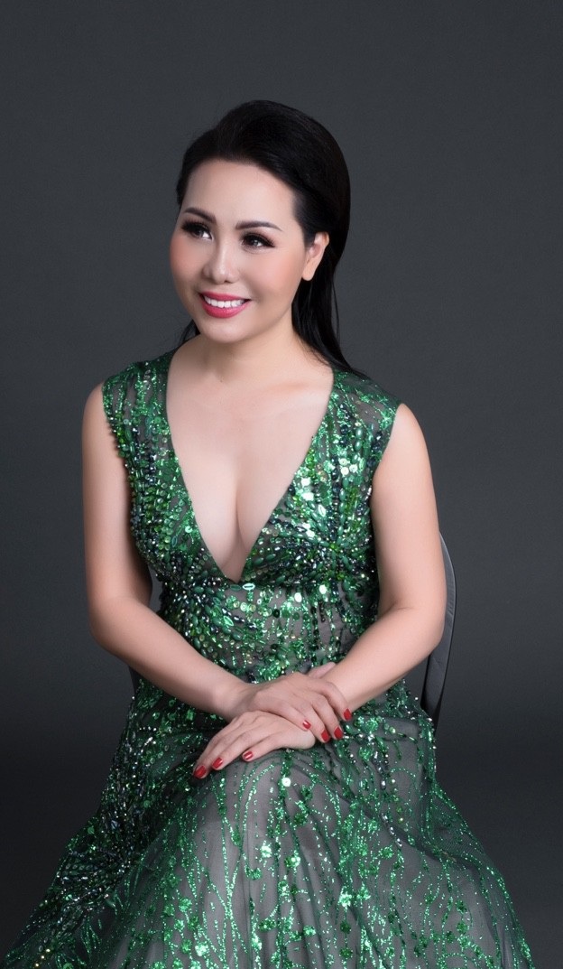 Kim Chi: Váy lộng lẫy không tạo nên giá trị của bạn - 3 Kim Chi: Váy lộng lẫy không tạo nên giá trị của bạn - 3