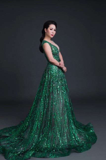Kim Chi: Váy lộng lẫy không tạo nên giá trị của bạn - 4 Kim Chi: Váy lộng lẫy không tạo nên giá trị của bạn - 4