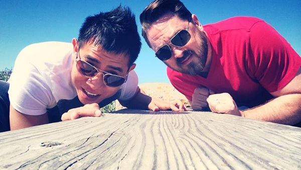 Trong một lần trả lời phỏng vấn báo chí vào năm 2011, Quang Huy từng chia sẻ về cơ duyên gặp gỡ của mình và bạn trai như sau: Tôi và anh ấy quen nhau trước khi yêu nha khá lâu. Bạn trai tôi đến từ Mỹ. Anh làm việc và đi du lịch ở nhiều nơi, nhưng vẫn quay lại Việt Nam nhiều lần để gặp tôi. Điều đó khiến tôi cảm động và thấy anh ấy là người có trách nhiệm.