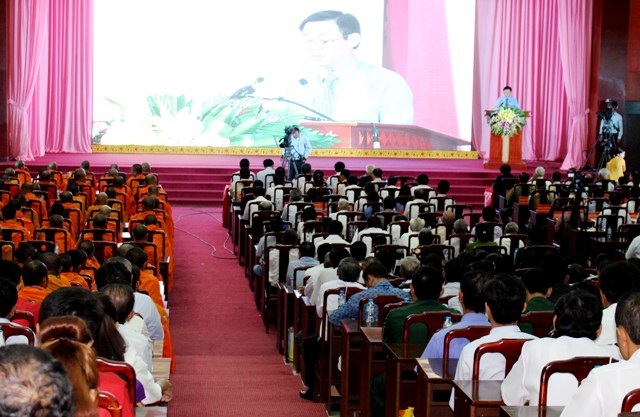 Phó Thủ tướng đón Tết Chol Chnam Thmay cùng đồng bào Khmer - 1
Buổi họp mặt Tết Chol Chnam Thmay. (Ảnh: Cao Xuân Lương)