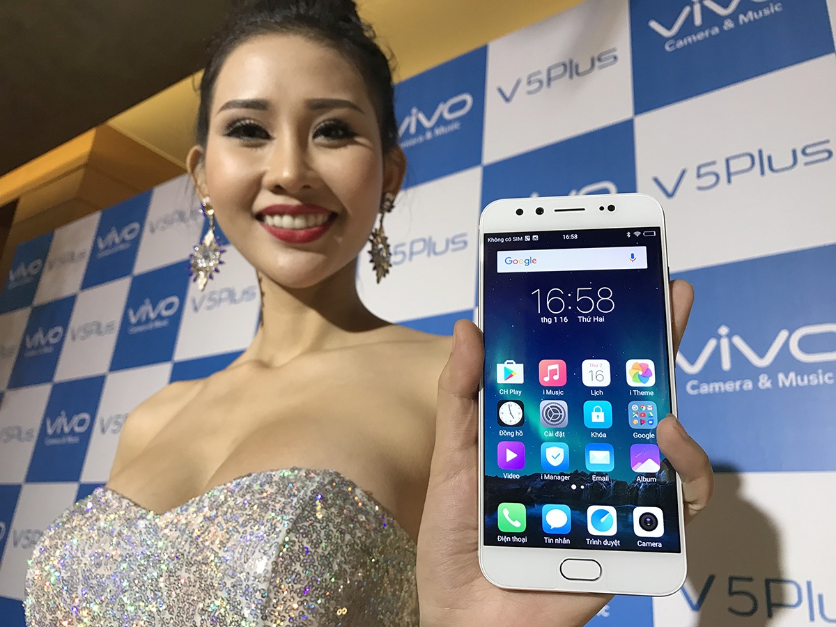 Vivo tung smartphone camera kép selfie 20 "chấm" tại Việt Nam - 1 Vivo tung smartphone camera kép selfie 20 "chấm" tại Việt Nam - 1