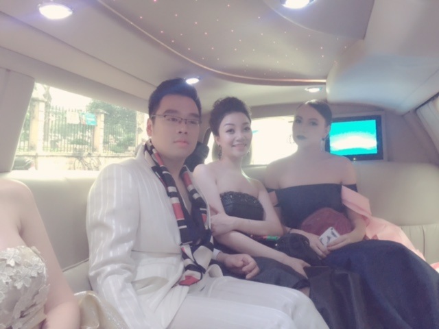 Dàn sao đi Limousine đến dự họp báo Lê Hoàng Hải - 2 Dàn sao đi Limousine đến dự họp báo Lê Hoàng Hải - 2
