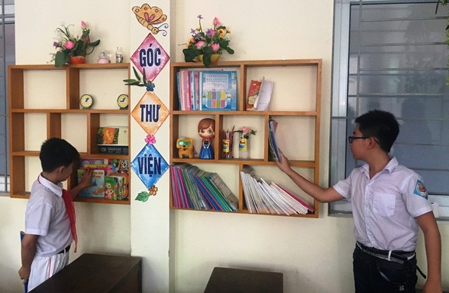 Thanh Hóa: Dừng tổ chức dạy theo chương trình tiếng Anh Let’s Go cho học sinh lớp 1, 2 - 1 Thời gian qua, nhiều trường Tiểu học trên địa bàn thành phố Thanh Hóa cũng đã có nhiều sáng kiến trong việc dạy học tiếng Anh