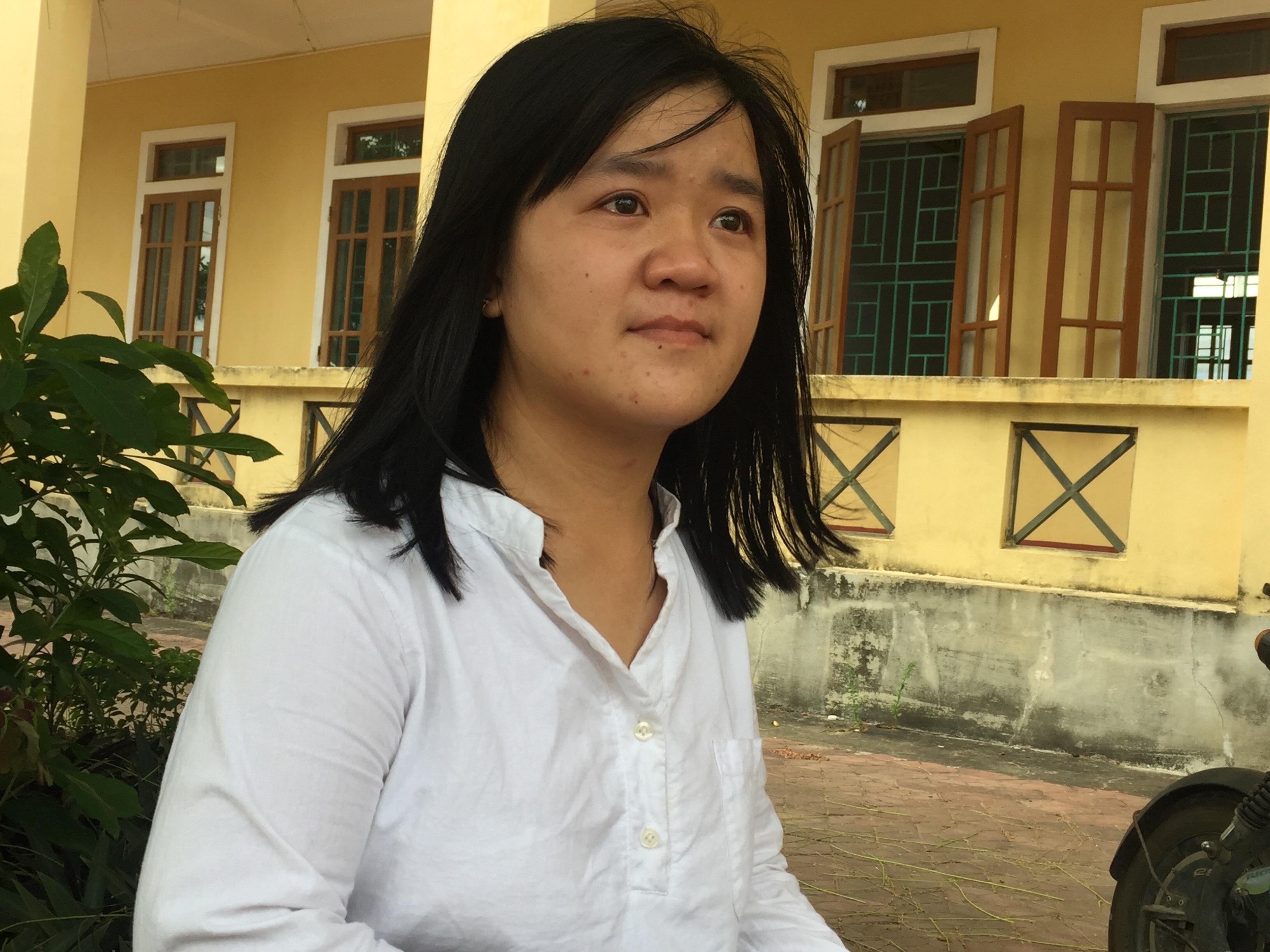 Nghị lực của nữ sinh khuyết tật đạt điểm 10 môn Sinh học - 2 Hằng hy vọng trong tương lai mình sẽ bác sĩ chữa bệnh cho những mảnh đời bất hạnh