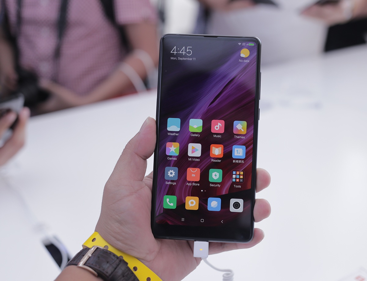 Trên tay smartphone Mi Mix 2 mới ra mắt tại Bắc Kinh - 1 Trên tay smartphone Mi Mix 2 mới ra mắt tại Bắc Kinh - 1