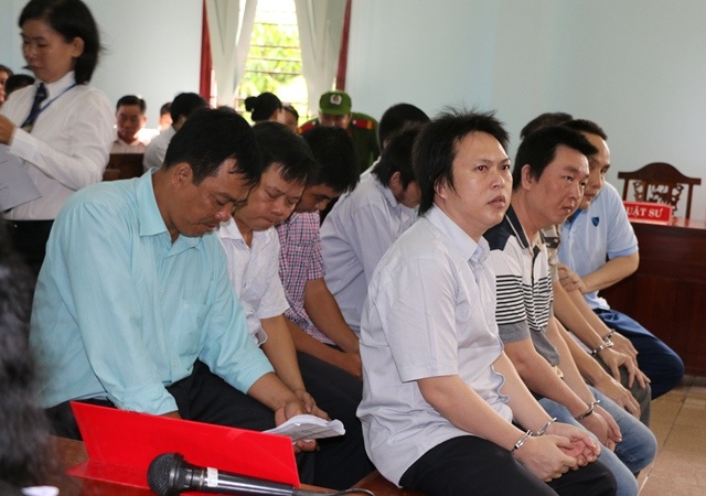 Nguyên Chánh Thanh tra giao thông: “Tôi không nhận tiền như các bị cáo khai” - 2 Tại phiên xét xử một số bị cáo khai nhận hối lộ để chạy chức