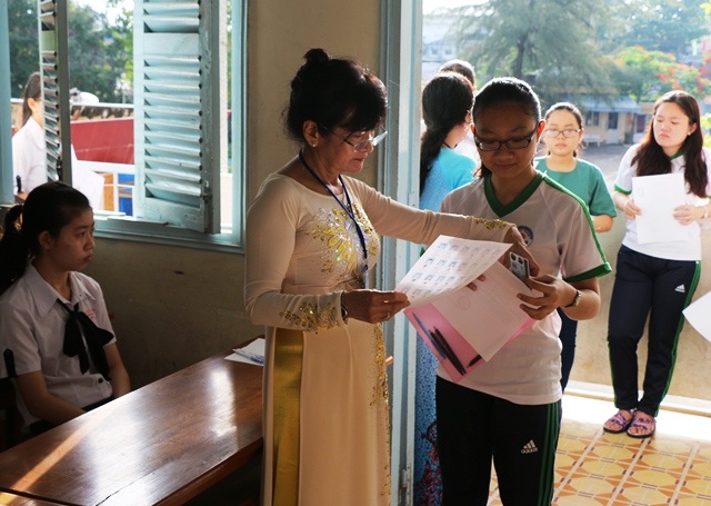 Đề Toán khá dài, có tính phân loại cao - 41
Ngày thi đầu tiên ở Cần Thơ không có thí sinh nào vi phạm quy chế. (Ảnh: Phạm Tâm)