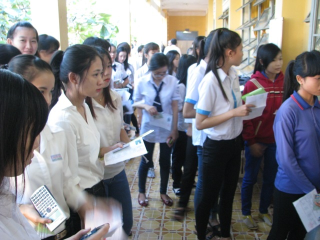 Cà Mau: Khoảng 7.500 thí sinh đăng ký dự thi THPT Quốc gia 2017 - 1 Thí sinh dự thi THPT Quốc gia năm 2016.