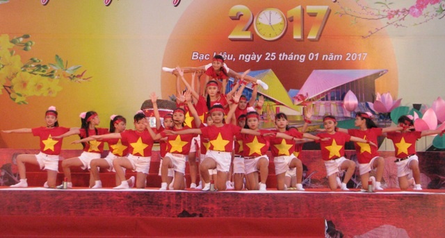 Bạc Liêu khai mạc Hội Xuân Đinh Dậu 2017 - Ảnh 4. Bạc Liêu khai mạc Hội Xuân Đinh Dậu 2017 - Ảnh 4.