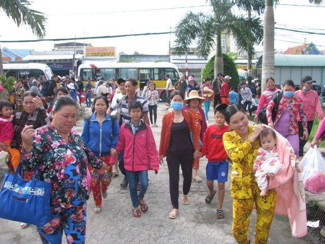 Ngay sau Noel, người miền Tây nháo nhào chạy bão - 4 Ngay sau Noel, người miền Tây nháo nhào chạy bão - 4