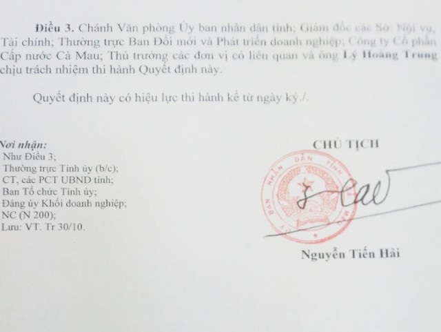 Miễn nhiệm Chủ tịch Hội đồng quản trị Công ty Cấp nước Cà Mau! - 2 Quyết định miễn nhiệm ông Lý Hoàng Trung- Chủ tịch Hội đồng quản trị Cty Cấp nước Cà Mau của UBND tỉnh Cà Mau.