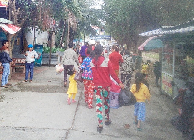 Ngay sau Noel, người miền Tây nháo nhào chạy bão - 3 Ngay sau Noel, người miền Tây nháo nhào chạy bão - 3