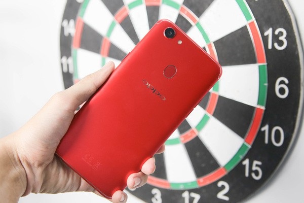 5 smartphone có doanh thu cao nhất 6 tháng đầu năm 2018 - 4 5 smartphone có doanh thu cao nhất 6 tháng đầu năm 2018 - 4