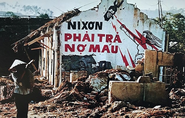 Hà Nội quật cường trong bom đạn của “pháo đài bay” B52 - 2 Cảnh đổ nát ngoại ô TP Hải Phòng năm 1972