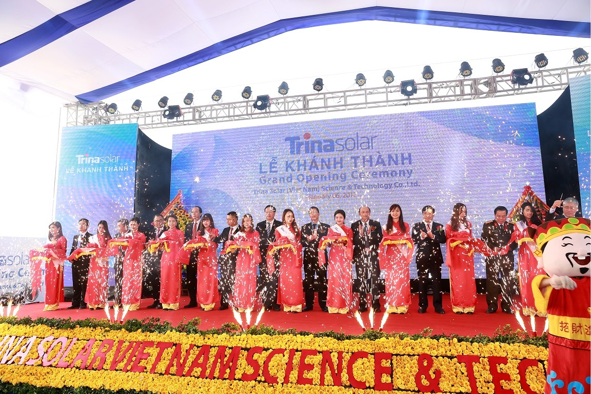 Bắc Giang khánh thành Nhà máy sản xuất pin năng lượng mặt trời Trina Solar - 1 Bắc Giang khánh thành Nhà máy sản xuất pin năng lượng mặt trời Trina Solar - 1