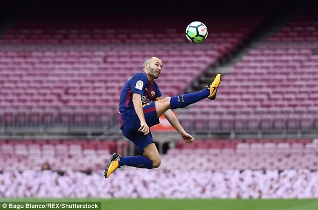 Iniesta và Morata lỡ hẹn với Tây Ban Nha ở vòng loại World Cup - 1
Iniesta dính chấn thương và không có phong độ tốt thời điểm này