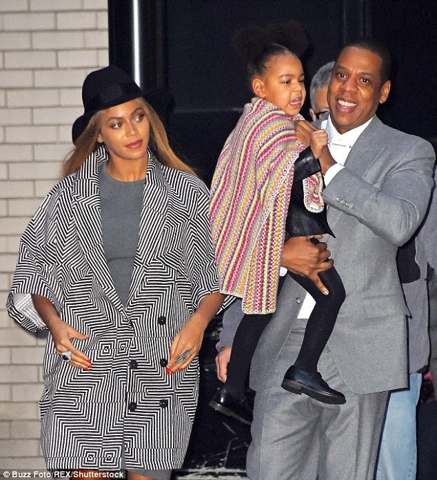 
Beyonce và Jay Z là 1 trong những cặp sao giàu có, quyền lực nhất Hollywood. Khối tài sản chung của họ đã lên tới hơn 1 tỷ USD.
