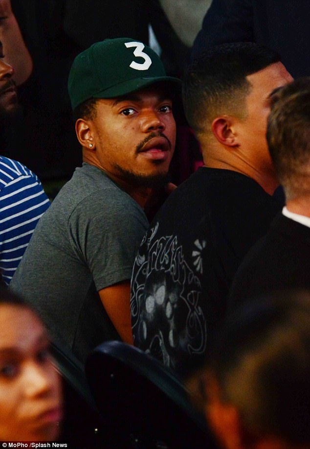 Dàn sao đình đám thế giới đi xem trận quyền anh "thế kỷ" - 10
Chance The Rapper
