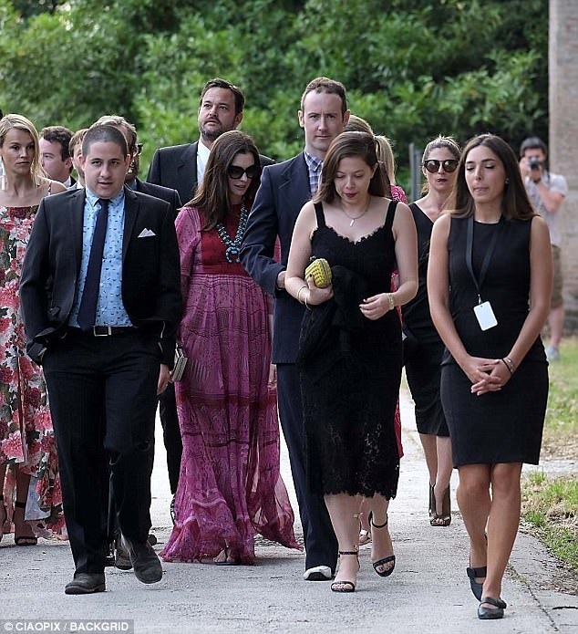 Jessica Chastain kết hôn tại Ý - 8
Các vị khách được tiệc tùng ở Venice trước khi tới dự tiệc tại tư gia của chú rể