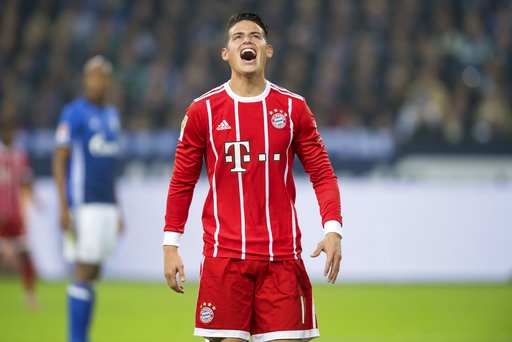 James Rodriguez ghi bàn đầu tiên, Bayern Munich "vùi dập" Schalke - 2 James Rodriguez ghi bàn thắng đầu tiên cho Bayern Munich