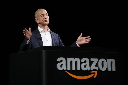 CEO Amazon "đút túi" 3,3 tỷ USD chỉ trong 1 giờ đồng hồ - 1
Tỷ phú Jeff Bezos, CEO Công ty thương mại điện tử đa quốc gia Amazon. (Nguồn: Scott)