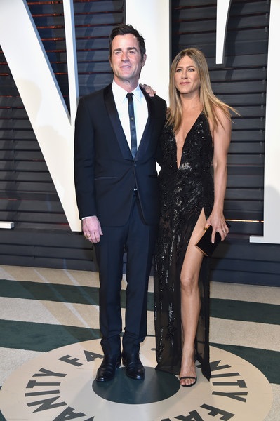 Jennifer Aniston - 48 tuổi vẫn trẻ đẹp ngỡ ngàng - 5
Ngôi sao phim Những người bạn đóng phim ít hơn để chăm lo tổ ấm của mình
