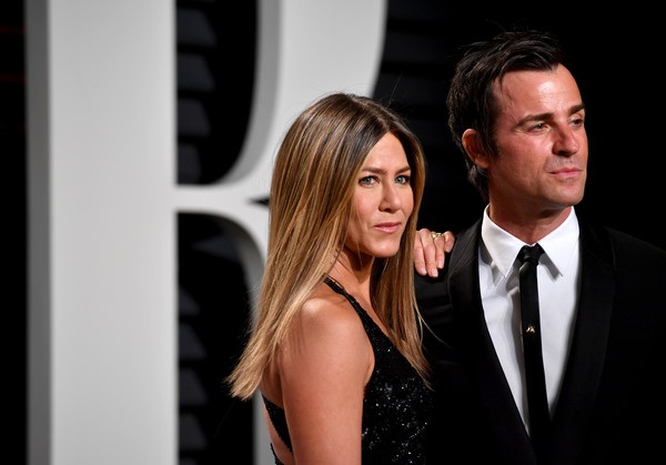 Jennifer Aniston - 48 tuổi vẫn trẻ đẹp ngỡ ngàng - 6
48 tuổi, jen vẫn trẻ trung, quyến rũ như tuổi 30