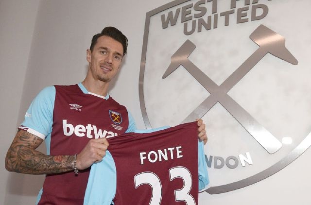 Những năm qua, Jose Fonte được nhiều CLB lớn ở Anh theo đuổi nhưng khá bất ngờ, trung vệ 33 tuổi này lại quyết định đầu quân cho West Ham. Đây là bản hợp đồng đáng chú ý nhất của West Ham trong tháng 1.