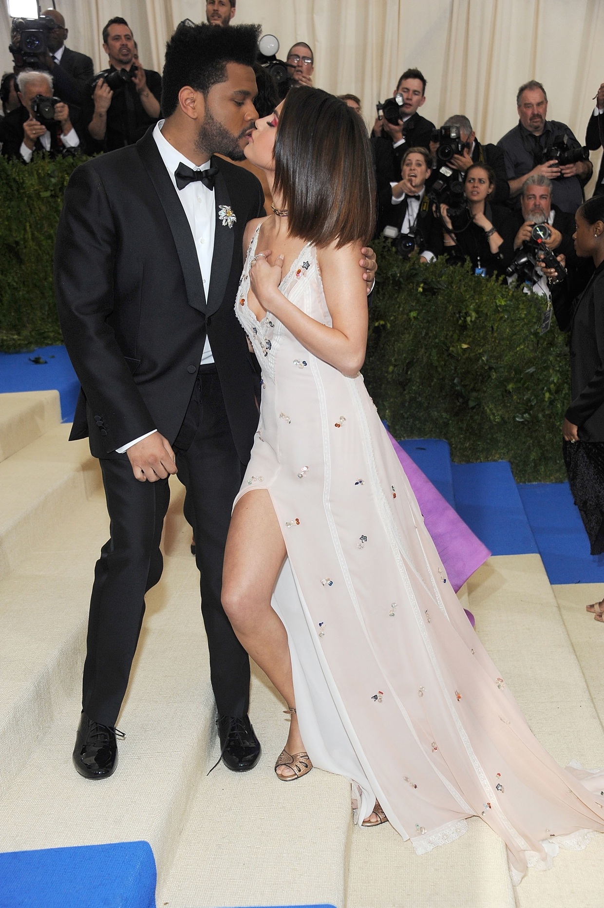 Selena Gomez chia tay The Weeknd, quay lại với Justin Bieber - 1
Selena Gomez và The Weeknd đã hò hẹn khoảng 10 tháng.