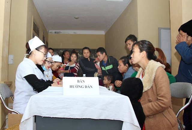 Cứ 100 người trưởng thành thì có 65 người bị cao huyết áp - 1 Người dân xã Lượng Minh đến đăng kí kiểm tra sức khỏe