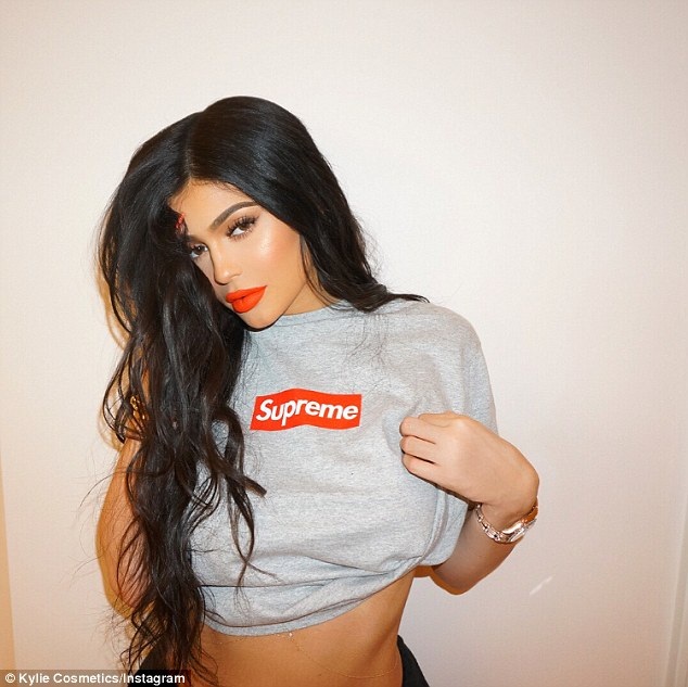 
Ước chừng tới năm 2022, công ty của Kylie sẽ chạm ngưỡng doanh thu tỷ đô
