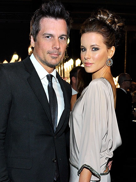 Kate Beckinsale hôn say đắm bạn trai kém 23 tuổi - 5
Kate Beckinsale ly dị người chồng thứ 2 Len Wiseman vào năm 2016 sau 12 năm chung sống. Cặp đôi chưa từng có con chung